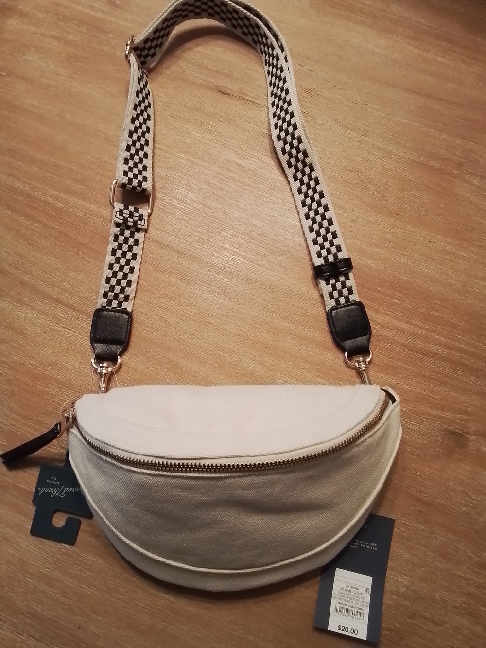 Universal Thread Canvas Crescent Crossbody Bag*NWT